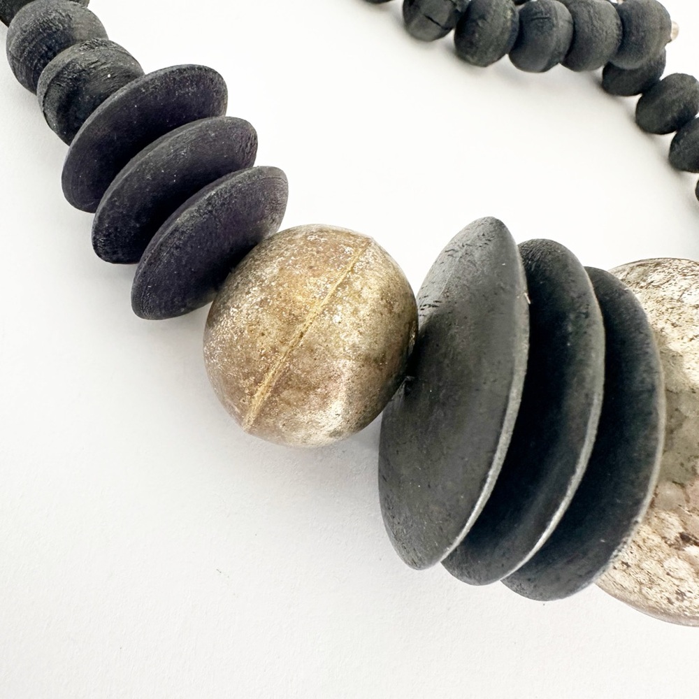 Vintage Chunky Wood and Silver-Tone Metal Bead Necklace Boho Chic - Picture 6 of 6